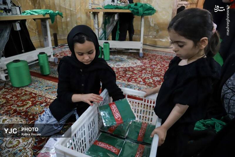 عکس/ کارگاه دوخت لباس شیرخوارگان حسینی