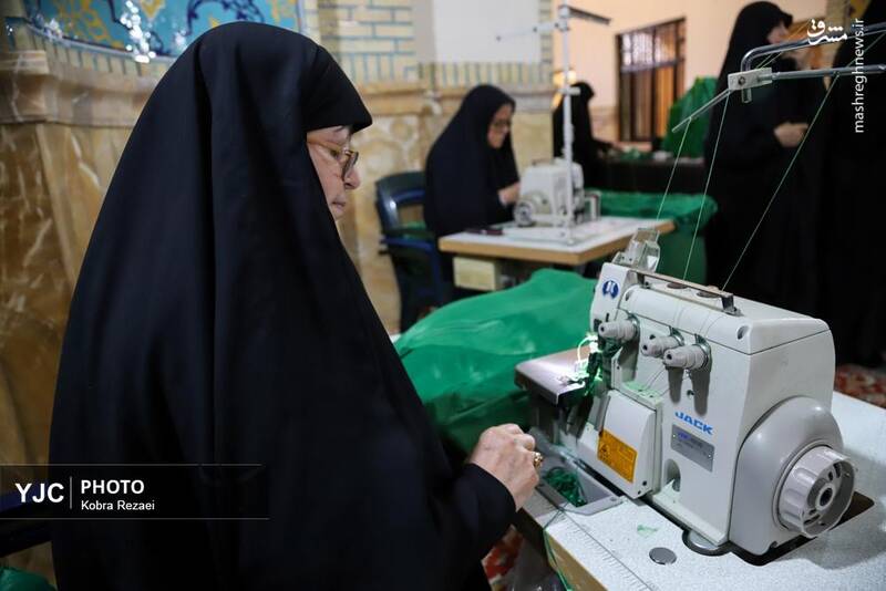 عکس/ کارگاه دوخت لباس شیرخوارگان حسینی