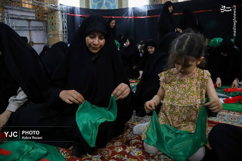 عکس/ کارگاه دوخت لباس شیرخوارگان حسینی