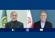 پزشکیان: تلاش‌های پاکستان در مسیر توافق در حافظه ملت ایران ماندگار خواهد شد/ شهباز شریف: صبر، استقامت و رویکرد مبتنی بر عقلانیت و تدبیر مسئولان و ملت ایران ستودنی است