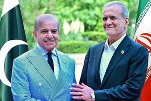 پزشکیان: تلاش‌های پاکستان در مسیر توافق در حافظه ملت ایران ماندگار خواهد شد/ شهباز شریف: صبر، استقامت و رویکرد مبتنی بر عقلانیت و تدبیر مسئولان و ملت ایران ستودنی است