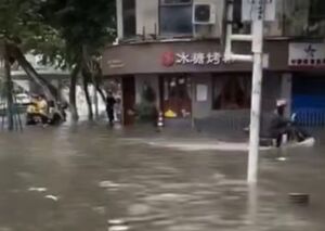 سیل مهیب در ووهان چین