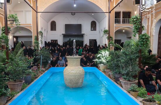 روضه‌خوانی ۱۰۰ ساله در «خانه ریسمانیان» در یزد