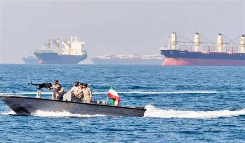 ايران،هرمز،تنگه،امريكا،جنگ،نظامي،دريايي،بسته،امريكايي،انرژي، ...