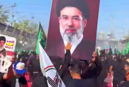 فیلم/ عرض ارادت عراقی‌ها به تصویر رهبر انقلاب