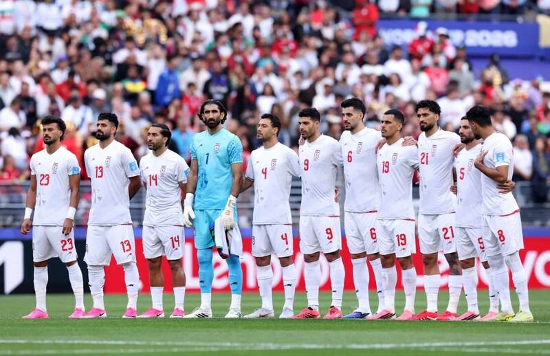 تيم،ملي،اجتماعي،ورزش،فوتبال،خاكپور،آه،رنج،دفاع،سرمايه،جملات، ...