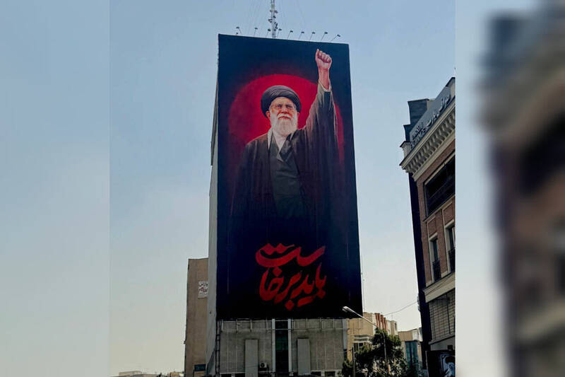 ديوارنگاره،رهبر،شهيد