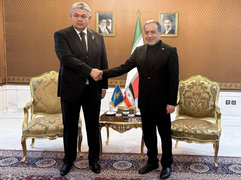 تشییع رهبر شهید , کشور قزاقستان , سید عباس عراقچی , جمهوری اسلامی ایران , بدرقه آقای شهید ایران , تشییع آیت‌الله‌العظمی سید علی خامنه‌ای , 