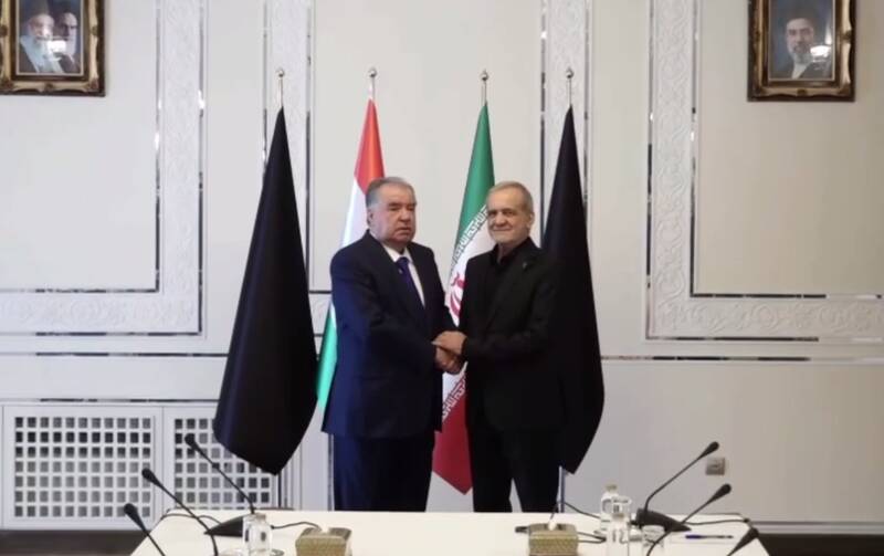 پزشكيان،اداي