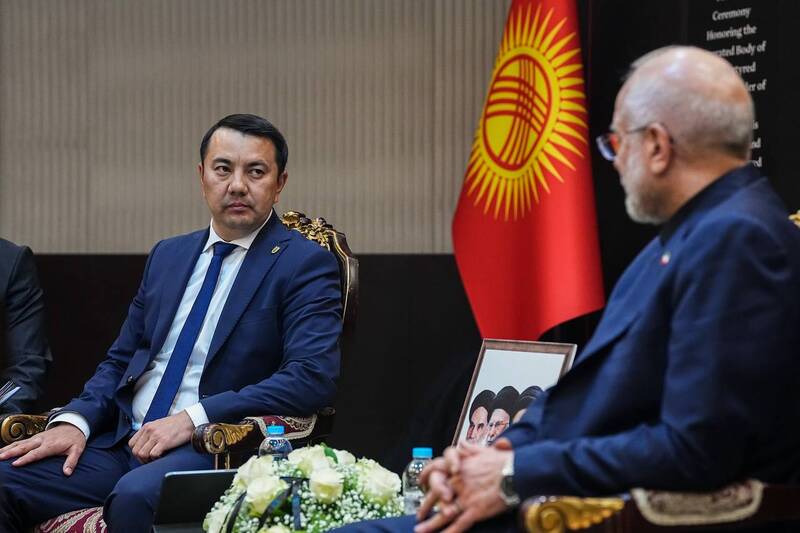 دیدار قالیباف با رئیس مجلس قرقیزستان