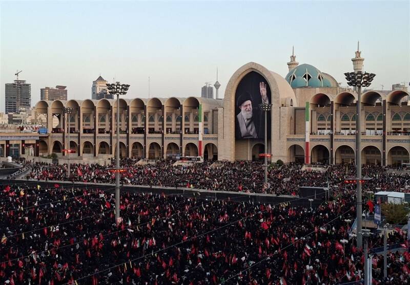 شهيد،پيكر،امام،نماز،اقامه،مطهر،امت،رهبر،حضرت،مراسم،مصلي،تشييع