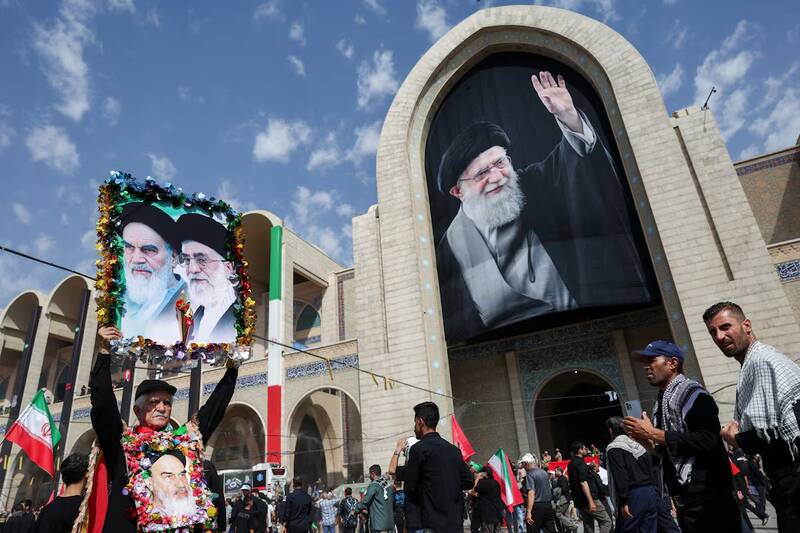 روایت رسانههای غربی از «اندوه بزرگ» صدها هزار ایرانی در فقدان رهبر شهید
