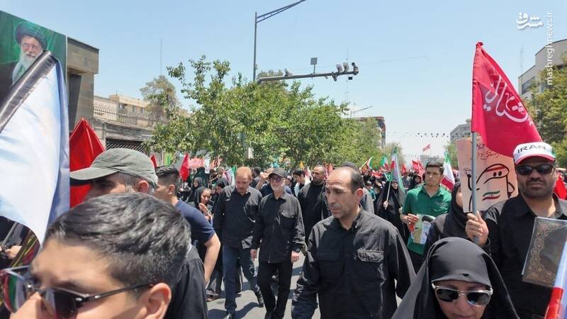 اسکندر مومنی وزیر کشور