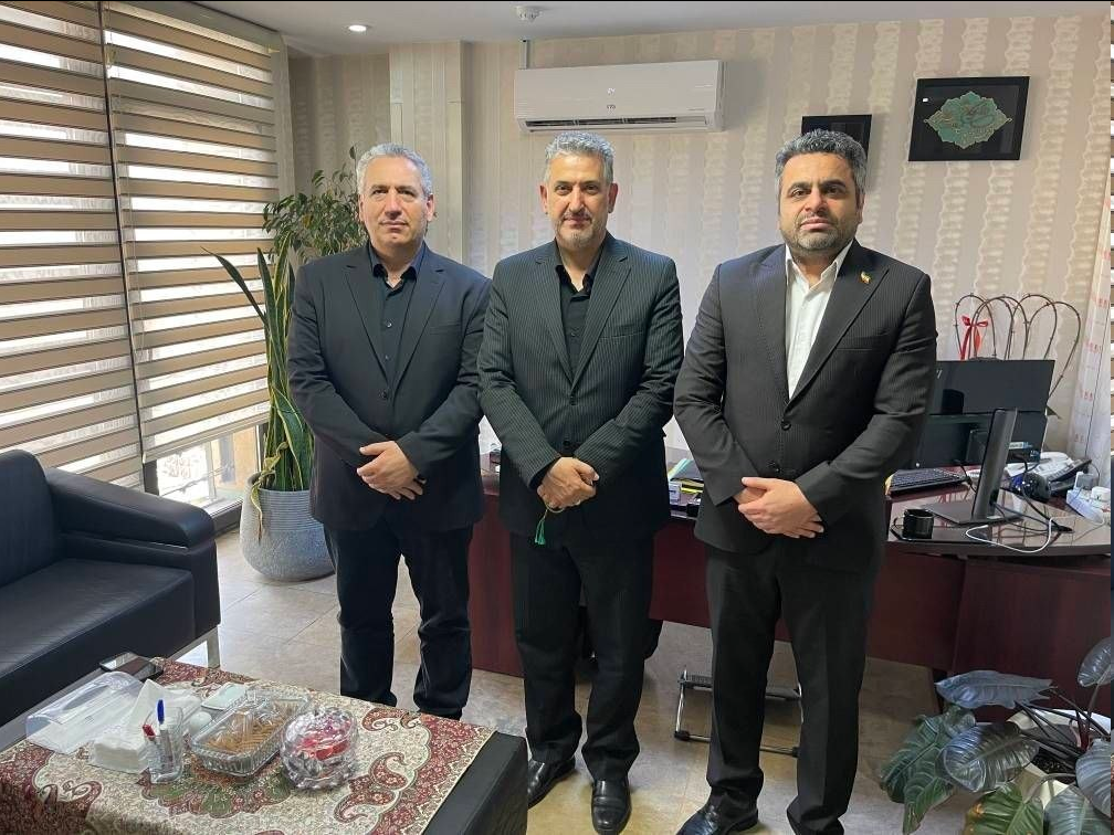 رصد مستمر سامانه‌ها برای پایداری خدمات الکترونیکی در روز تشییع امام شهید