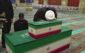 خلوت پدر فرزندی در مسجد جمکران