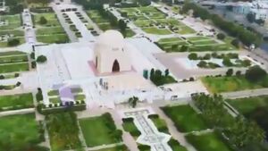 فیلم/ تشییع باشکوه تابوت نمادین امام شهید در کراچی