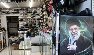 ارادت به «آقای شهید ایران» در دل بازار و کسبه مشهدی