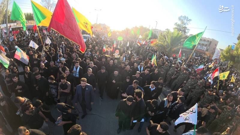 وداع تاریخی در نجف؛ سیل خروشان جمعیت در تشییع قائد شهید امت/ تشییع باشکوه رهبر شهید ایران در شهرهای عراق+ عکس و فیلم