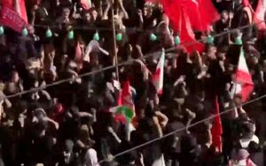 فیلم/ عزاداری و اندوه مردم مشهد در فراق قائد شهید امت