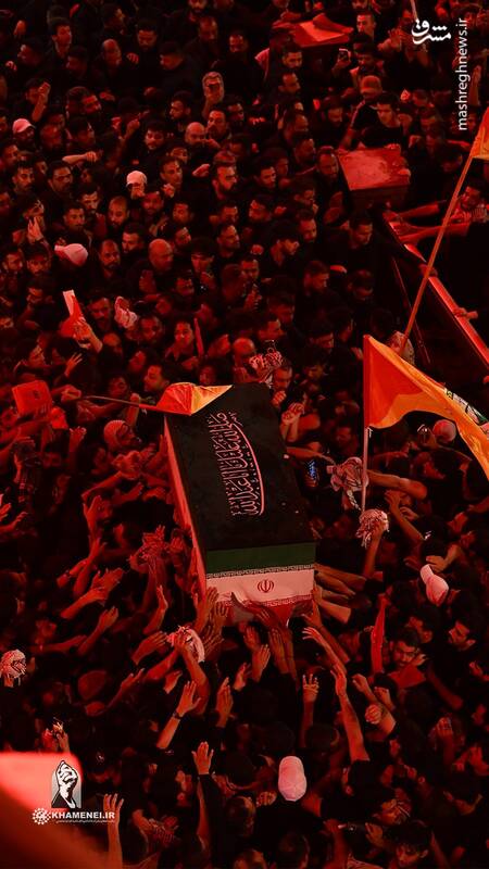  پیکر مطهر رهبر شهید انقلاب در حرم مطهر سیدالشهدا