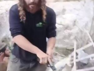 فیلم/ یورش شهرک‌نشینان صهیونیست به روستای بیت‌لو در غرب رام‌الله