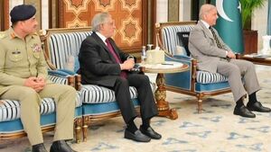 میانجی مذاکرات ایران و آمریکا: خویشتندار باشید میانجی مذاکرات ایران و آمریکا: خویشتندار باشید