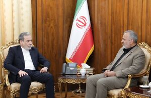 دیدار رئیس سازمان حج و زیارت با عراقچی