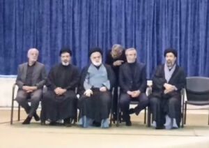 حضور فرزندان رهبر شهید انقلاب در مصلی تهران