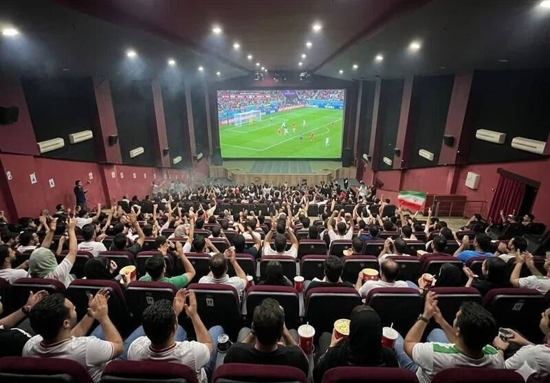 استقبال ۱۲هزار نفری از بازی شب قبل در سینماها