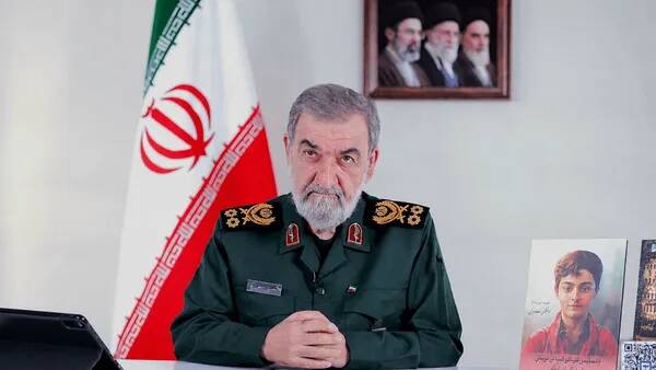 سرلشکر رضایی: مقاومت، راهبرد حفظ هویت ملت ایران است 