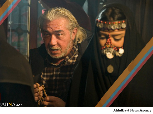 کارگردانی که فتوای قتلش صادر شد +تصاویر کارگردانی که فتوای قتلش صادر شد +تصاویر