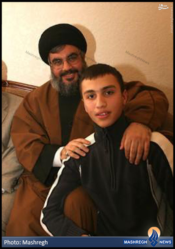 خانواده «مغنیه» چهارمین هدیه‌ی خود را به نهضت امام خمینی اهدا کرد+عکس