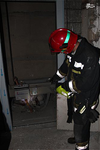 مرگ یک کارگر در سقوط به چاهک آسانسور +عکس