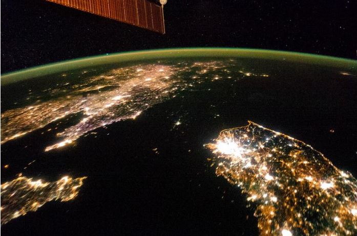 ناسا:کره‌ تاریک است/ پیونگ‌یانگ: نیازی‌ به فلاشر زدن نداریم