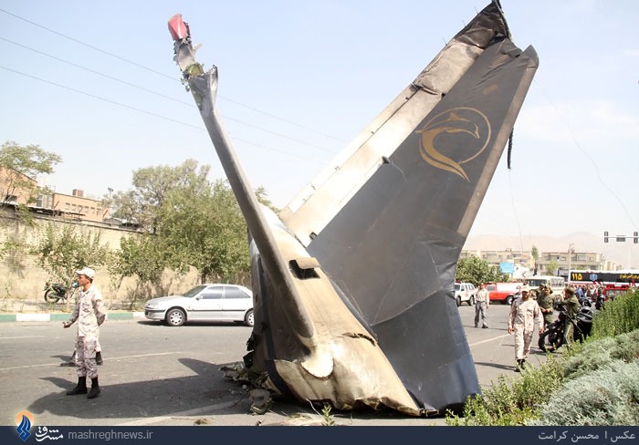 انتقال 7 مصدوم به بیمارستان / پرتاب شدن برخی مسافران به بیرون هواپیما/ پیدا شدن 31 جسد/عدم تغییر در برنامه سایر پروازها / هواپیما متعلق به سپاه نیست/ اسامی نجات یافتگان/ نماینده سابق طبس در بین کشته شدگان +تصاویر