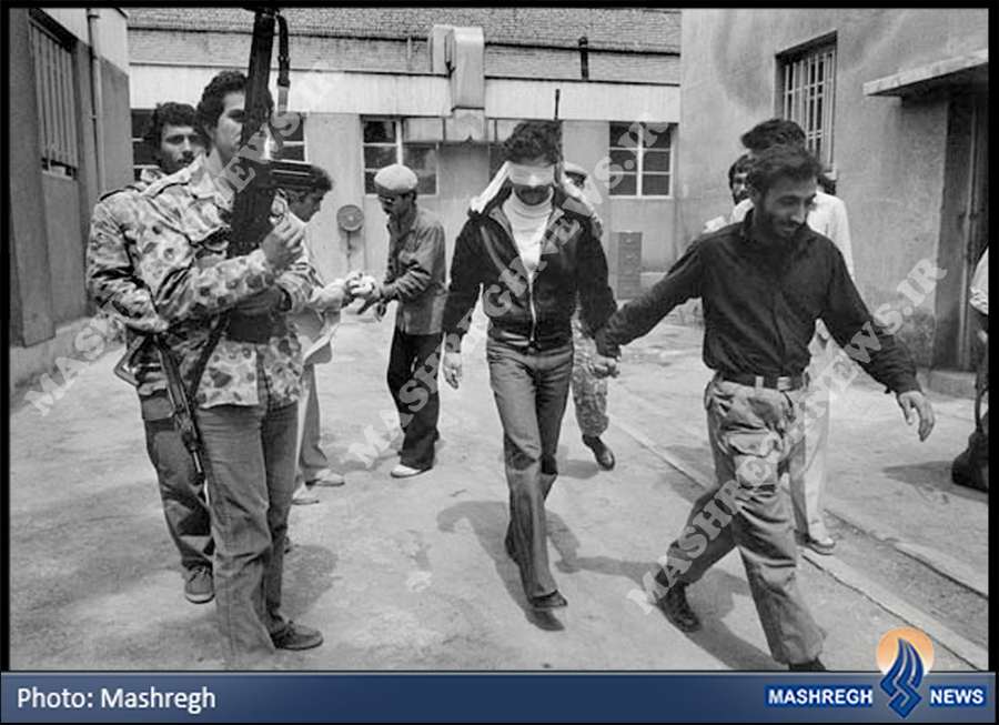عکس/ شخصیت فیلم «حاتمی کیا» در زندان اوین