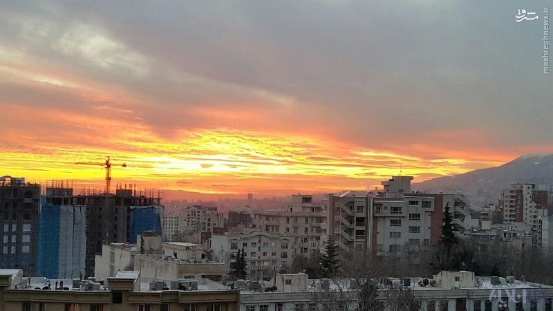 عکس/ غروب آفتاب در آسمان پاک تهران