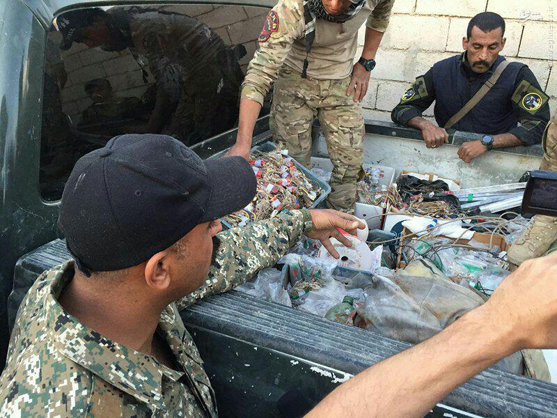 کشف کارگاه ساخت بمب داعش در رمادی+عکس