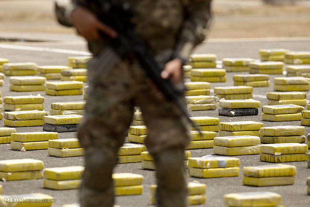 عکس/ حفاظت ارتش از محموله بزرگ کوکائین