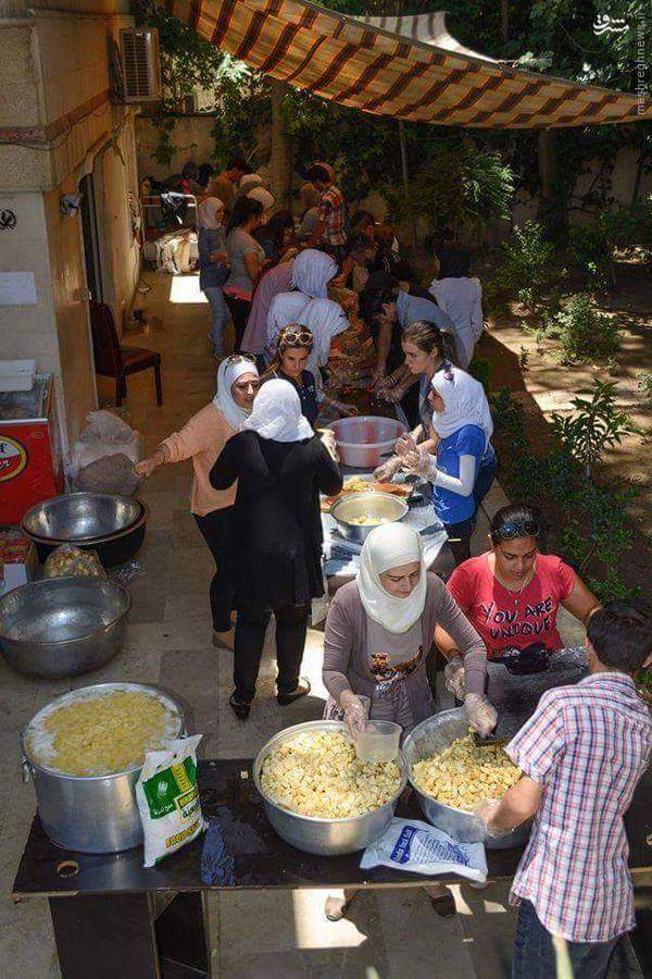 حمایت دانشجویان سوری از رزمندگان ارتش سوریه+تصاویر