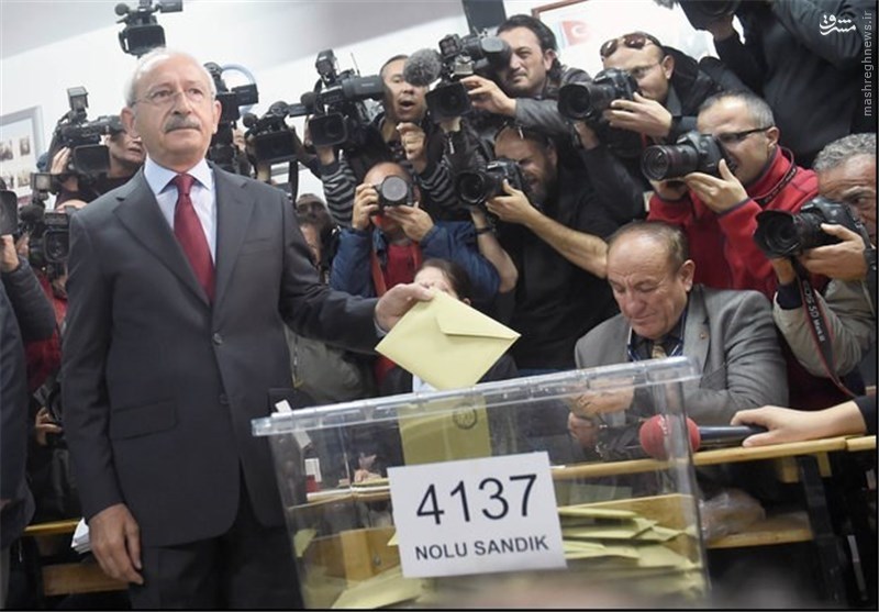 رهبران ترکیه پای صندوق‌های رأی‌ +عکس