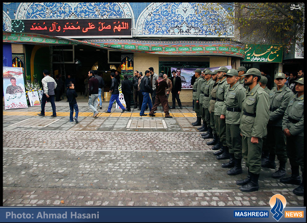 تصاویر/ تشییعِ رزمندگانِ محرمی تا آستانِ رضوی