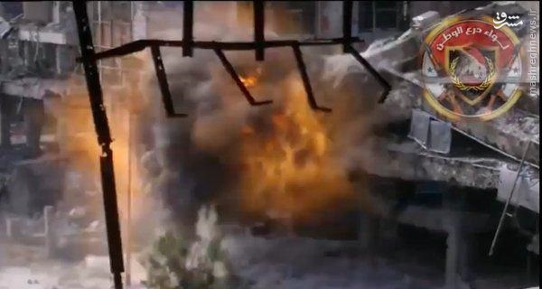 انهدام تک تیرانداز با موشک ارتش سوریه+فیلم و عکس