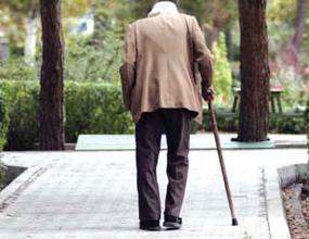 شرایط بازنشستگی افراد ۶۵ سال به بالا
