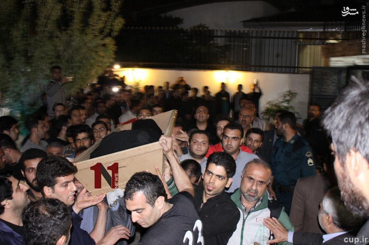 عکس/ وداع با مهرداد اولادی در خانه پدر