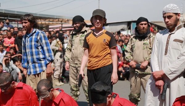اعدام 4 نظامی عراقی در موصل+عکس