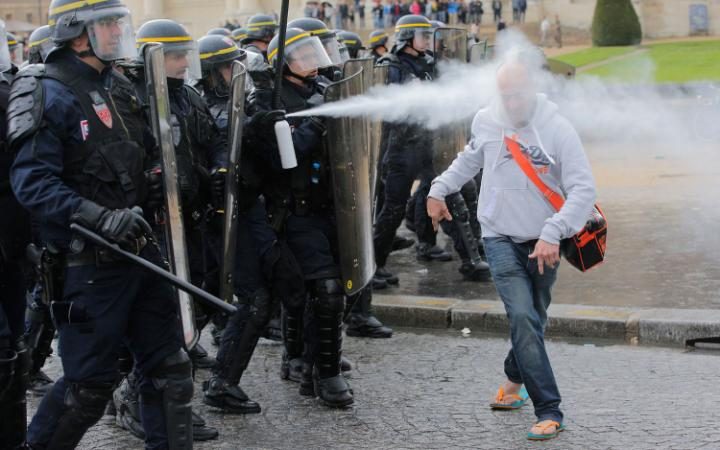 عکس/ یگان بی‌معرفت ها در پلیس فرانسه