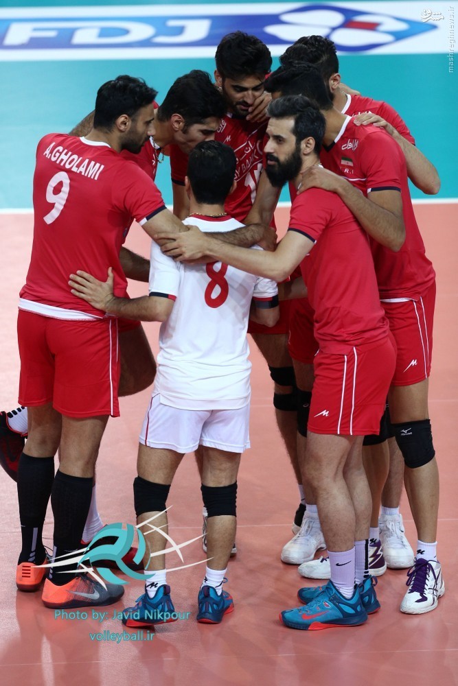 عکس/ حلقه اتحاد والیبالیست های ایران