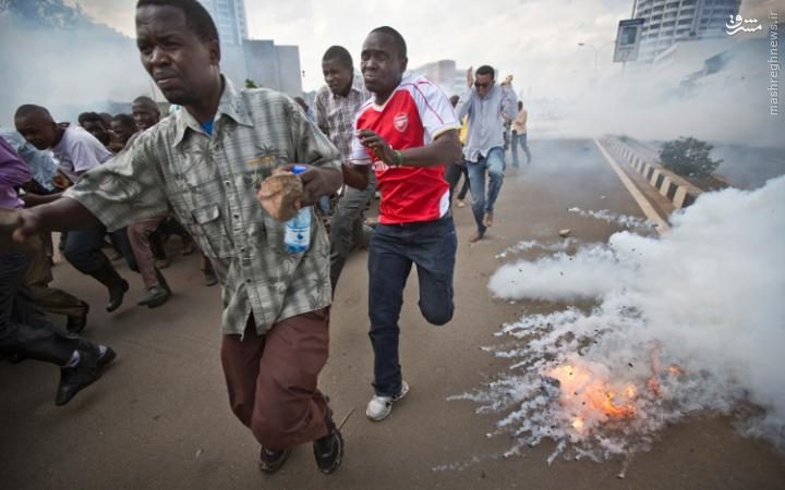 کنیا و هائیتی: مقاتله مردم و پلیس در بحران سیاسی + عکس