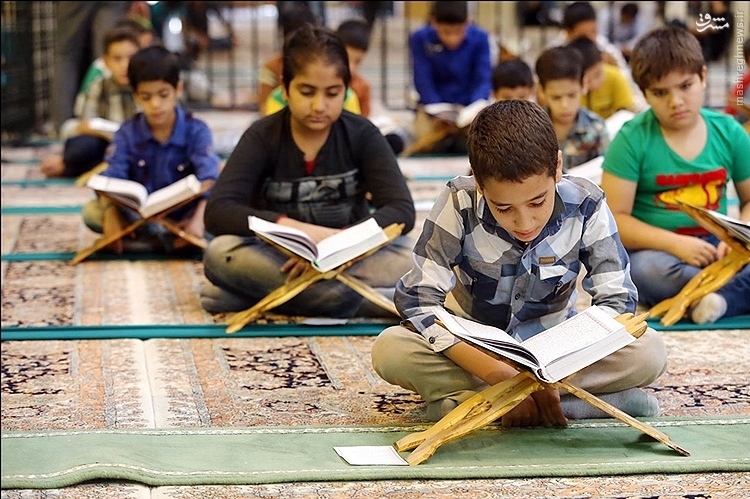 تجلی انس با قرآن در مجالس جزءخوانی نوجوانان/ حضور میلیونی مردم در بهار قرآن